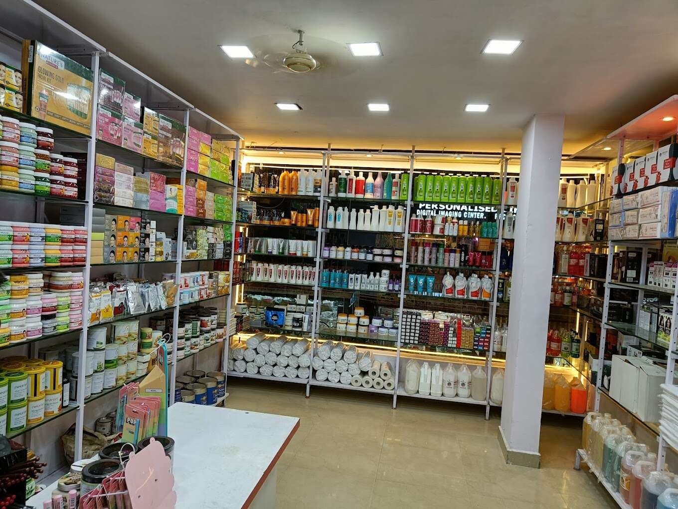 Mayur beauty zone